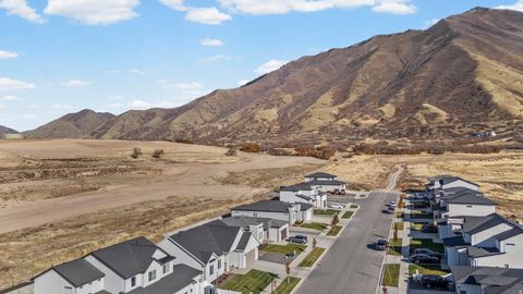 Tiny photo for 762 W POWDERWOOD LN, Mapleton, UT 84664 (MLS # 2121104)