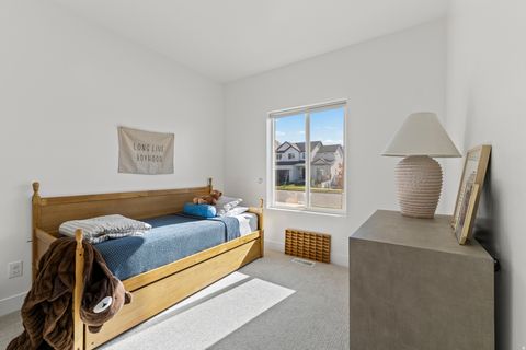 Tiny photo for 762 W POWDERWOOD LN, Mapleton, UT 84664 (MLS # 2121104)