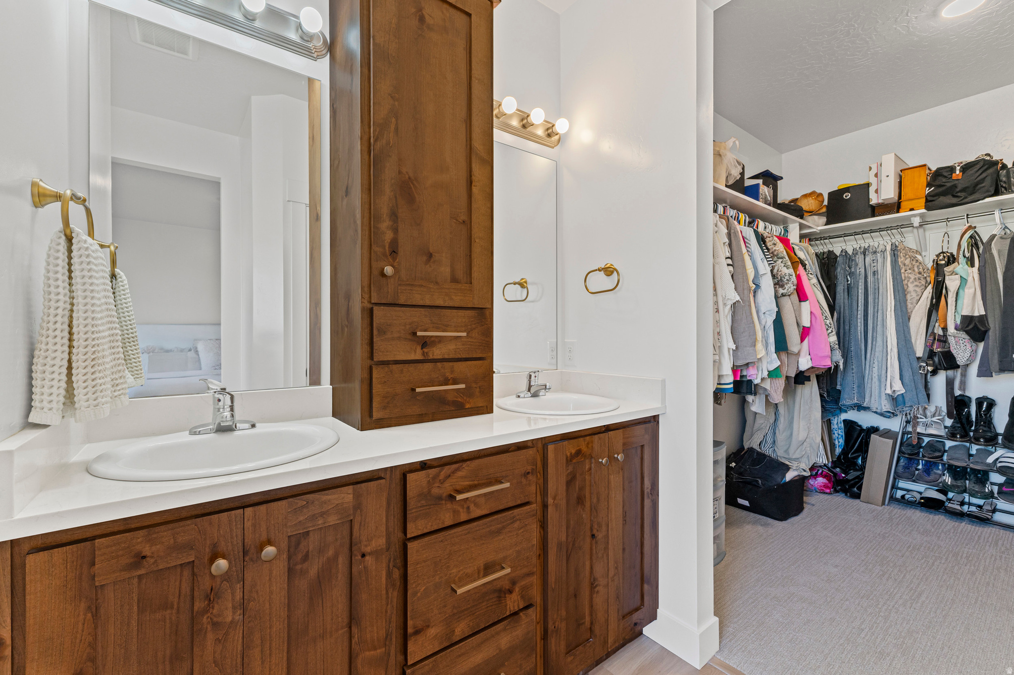 MAPLETON VILLAGE - Residential