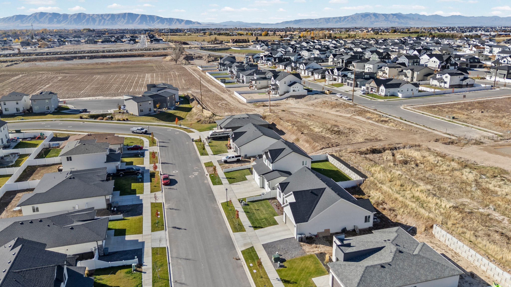 MAPLETON VILLAGE - Residential