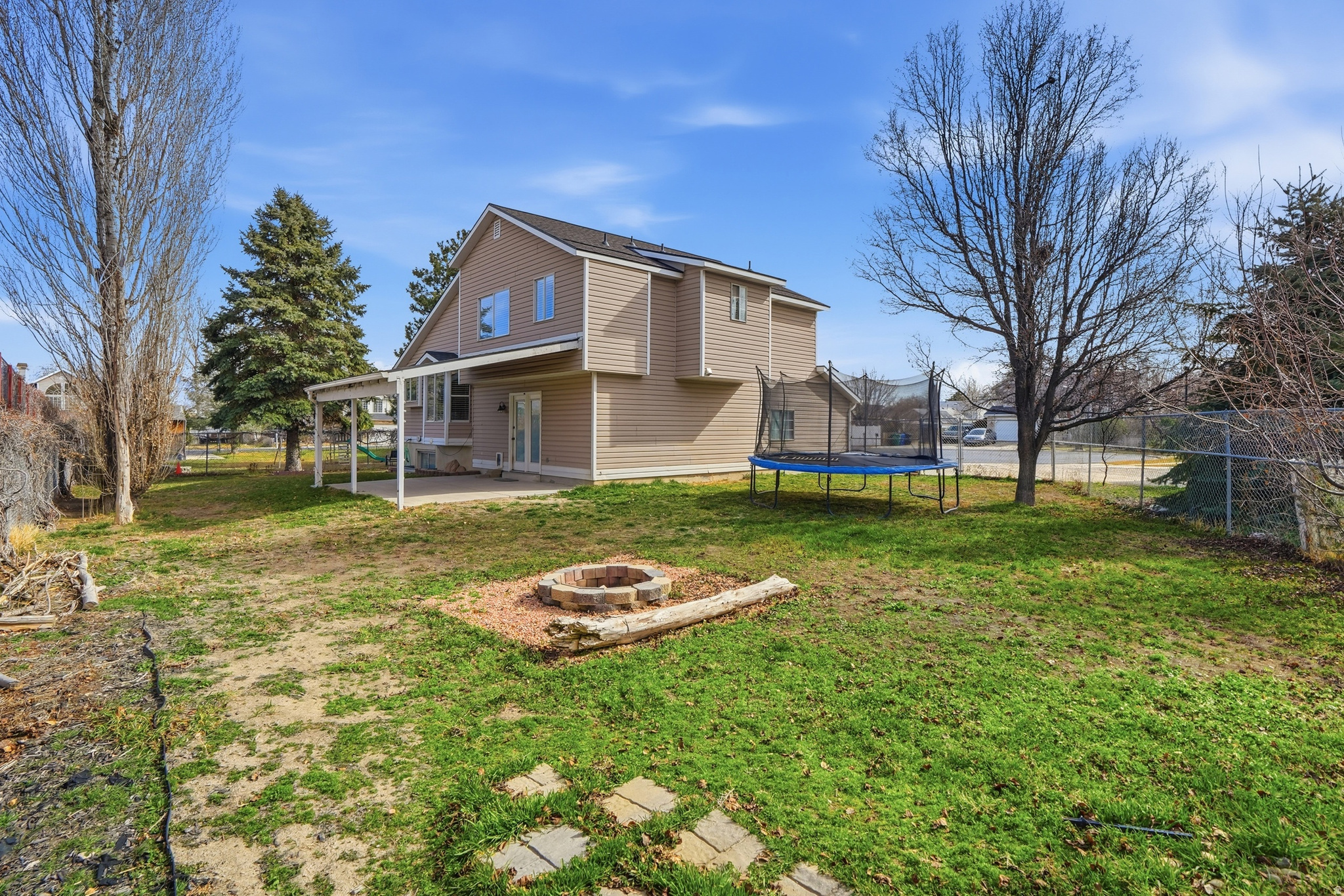 LEXINGTON PLACE - Residential