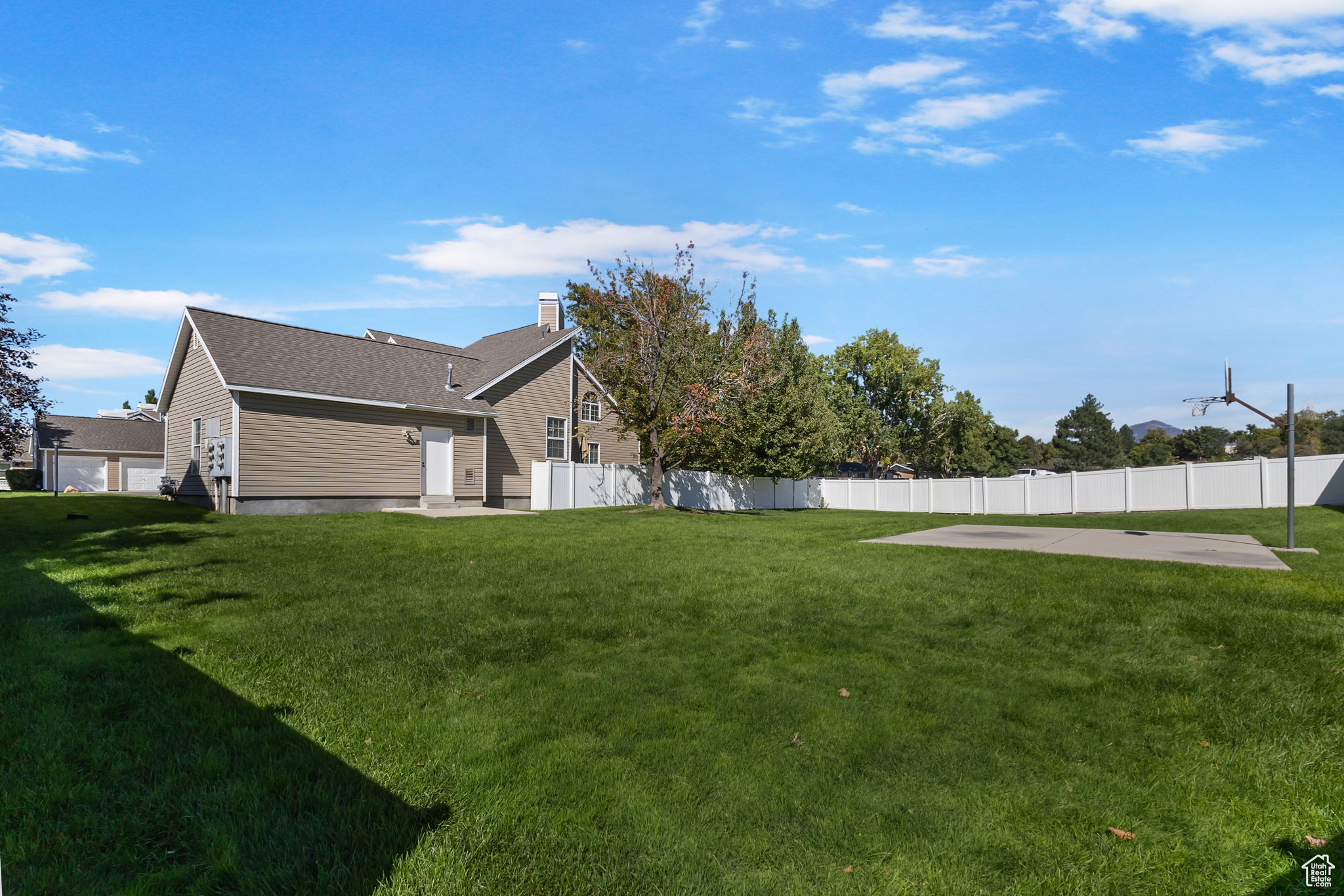 CHESTNUT PLACE CONDMN - Residential
