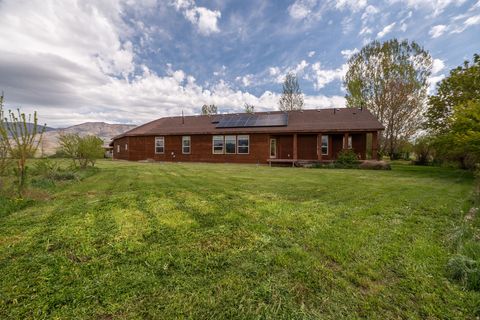 Tiny photo for 275 S 8600 E, Huntsville, UT 84317 (MLS # 2156987)