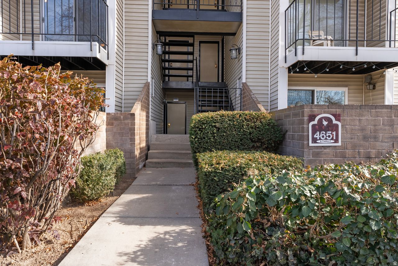 QUAILBROOK EAST COND - Residential