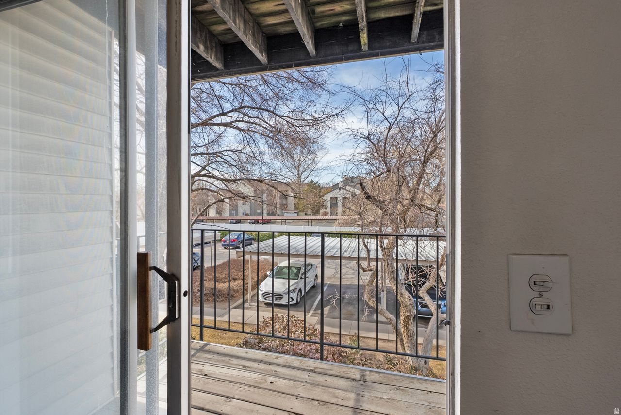 QUAILBROOK EAST COND - Residential