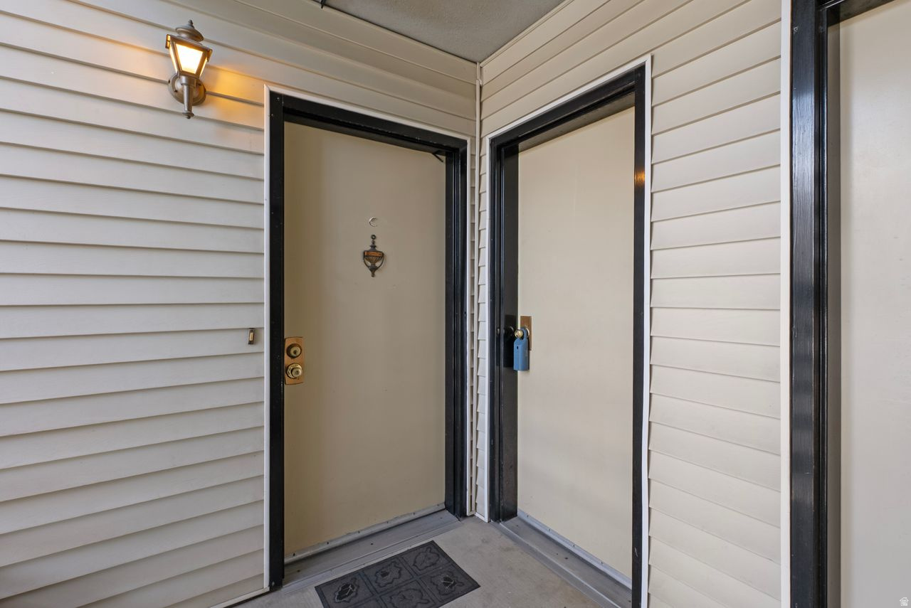 QUAILBROOK EAST COND - Residential