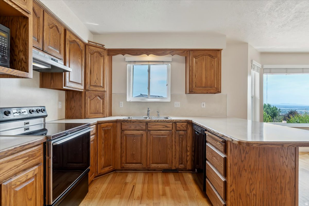 LAKEVIEW HEIGHTS - Residential