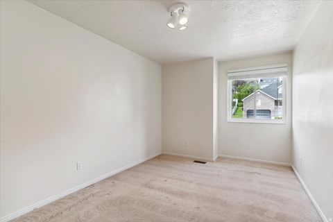 Tiny photo for 497 E 3525 N, North Ogden, UT 84414 (MLS # 2120795)