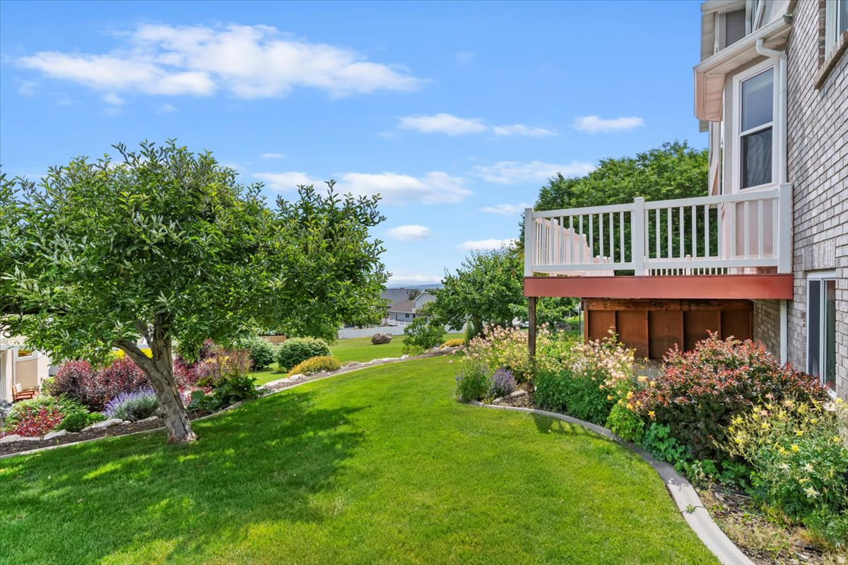 LAKEVIEW HEIGHTS - Residential