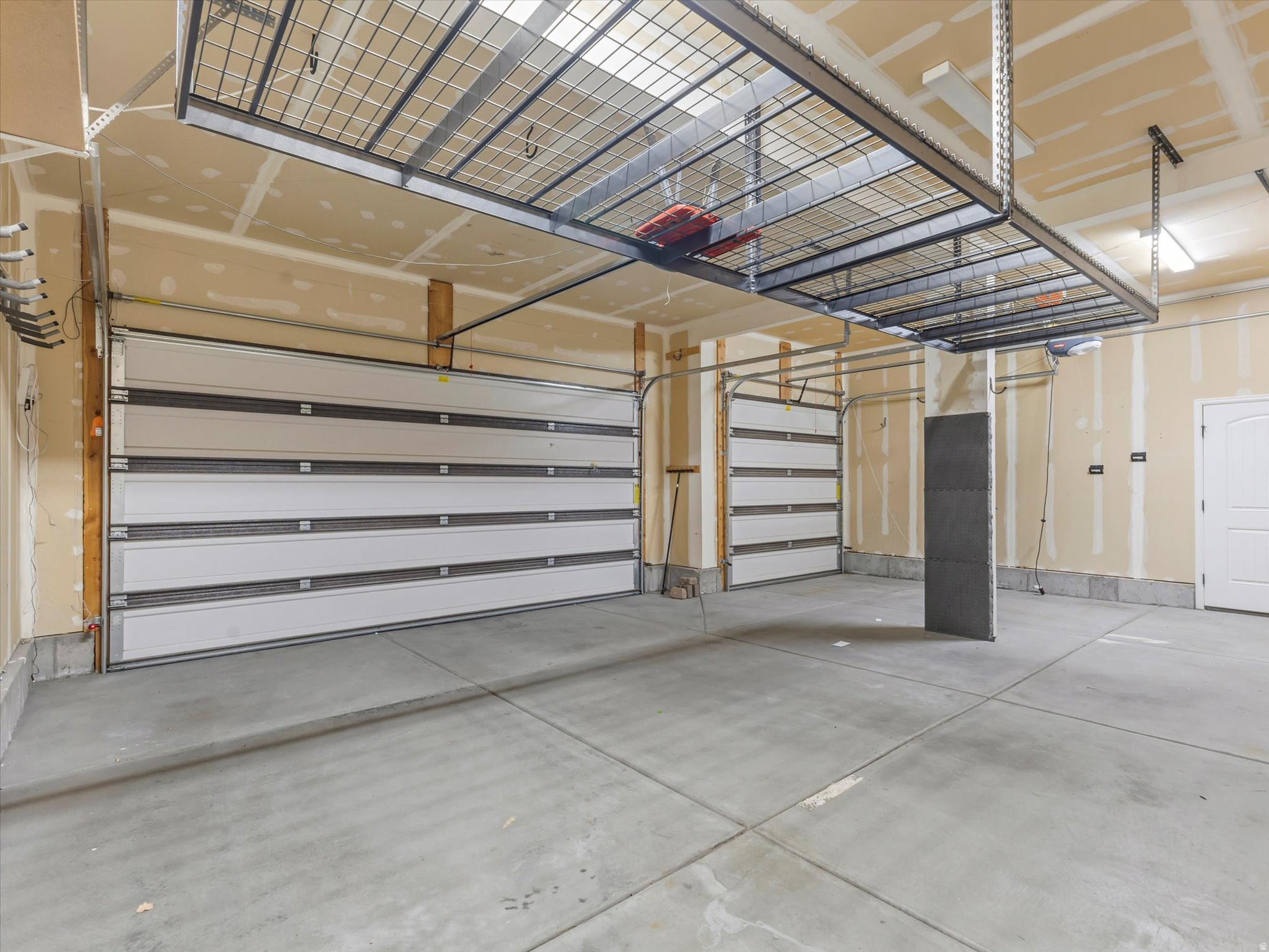 LOOKOUT RIDGE - Residential