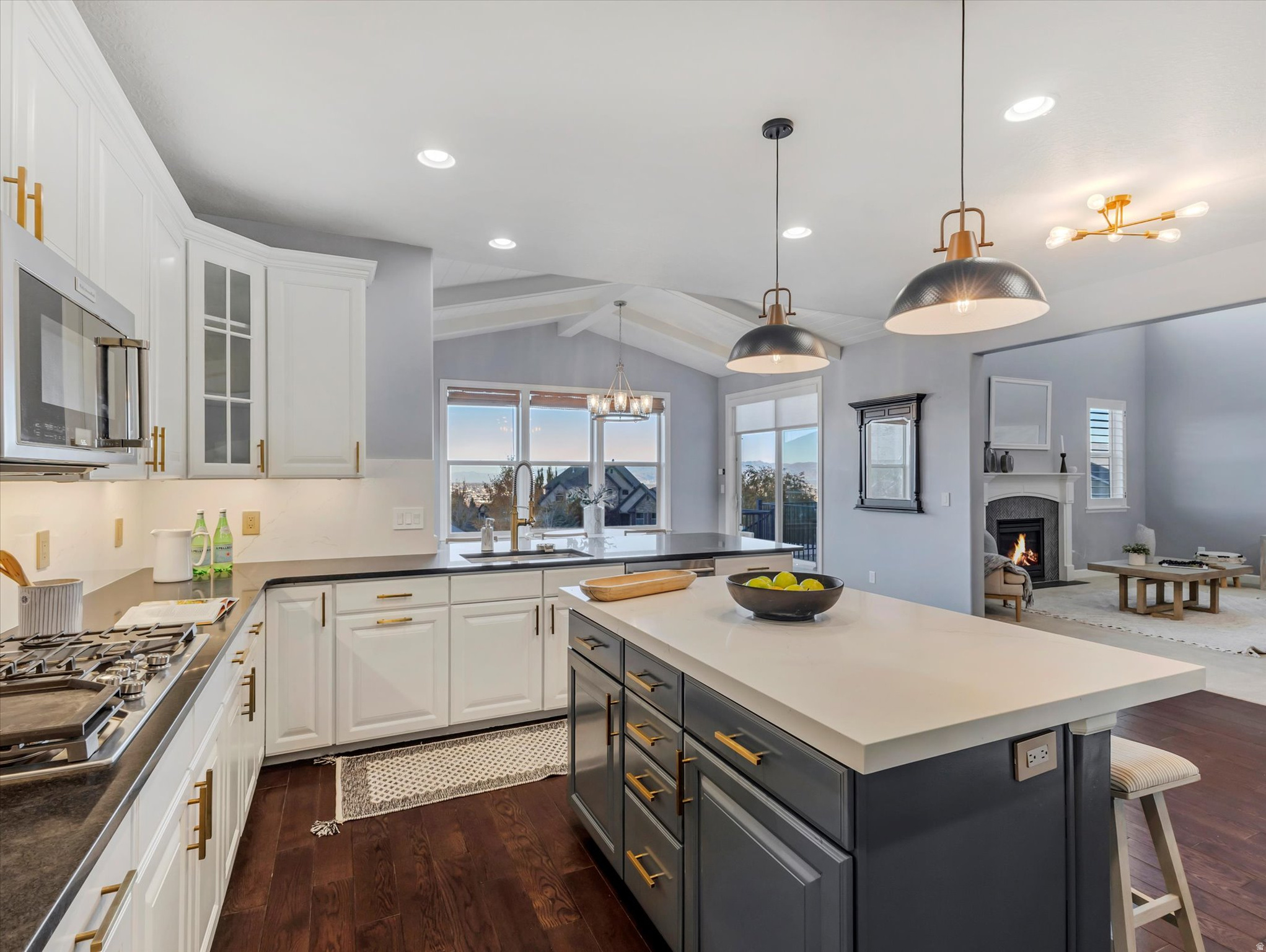 LOOKOUT RIDGE - Residential