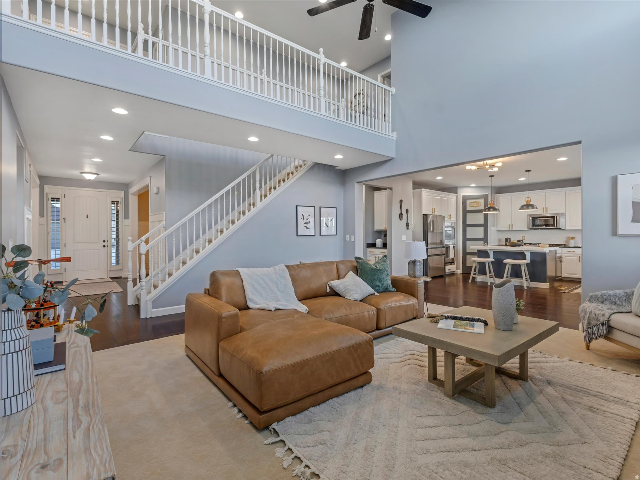 LOOKOUT RIDGE - Residential