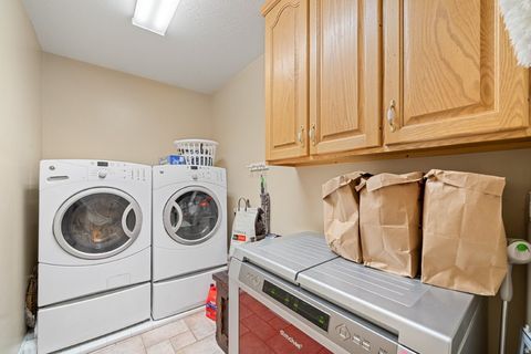 Tiny photo for 1463 N 1250 W, Clinton, UT 84015 (MLS # 2119849)