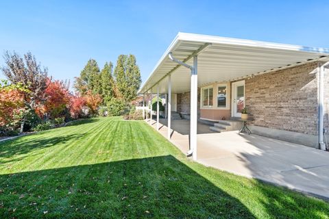 Tiny photo for 1463 N 1250 W, Clinton, UT 84015 (MLS # 2119849)