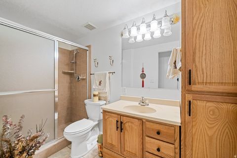 Tiny photo for 1463 N 1250 W, Clinton, UT 84015 (MLS # 2119849)