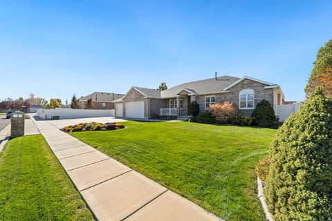 Tiny photo for 1463 N 1250 W, Clinton, UT 84015 (MLS # 2119849)