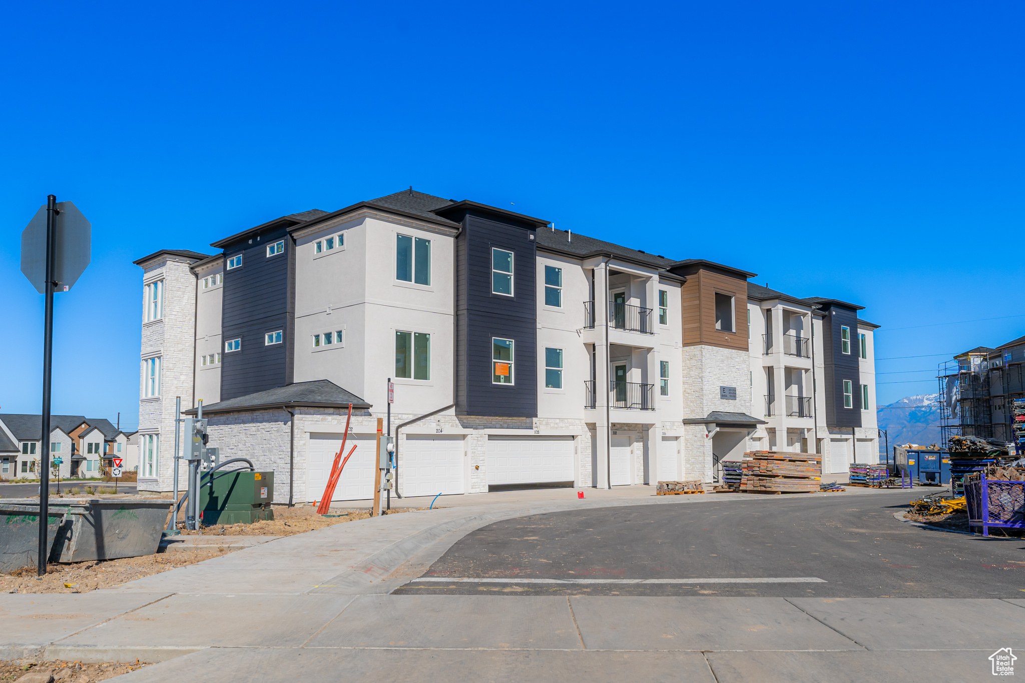 MT. RAINIER - Residential