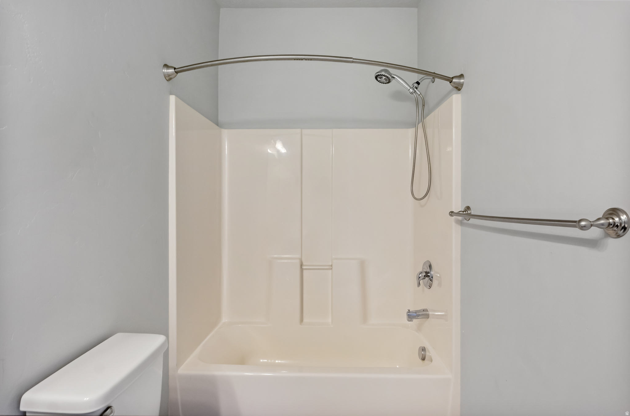 SUMMERLANE AT THE DISTRICT - Residential