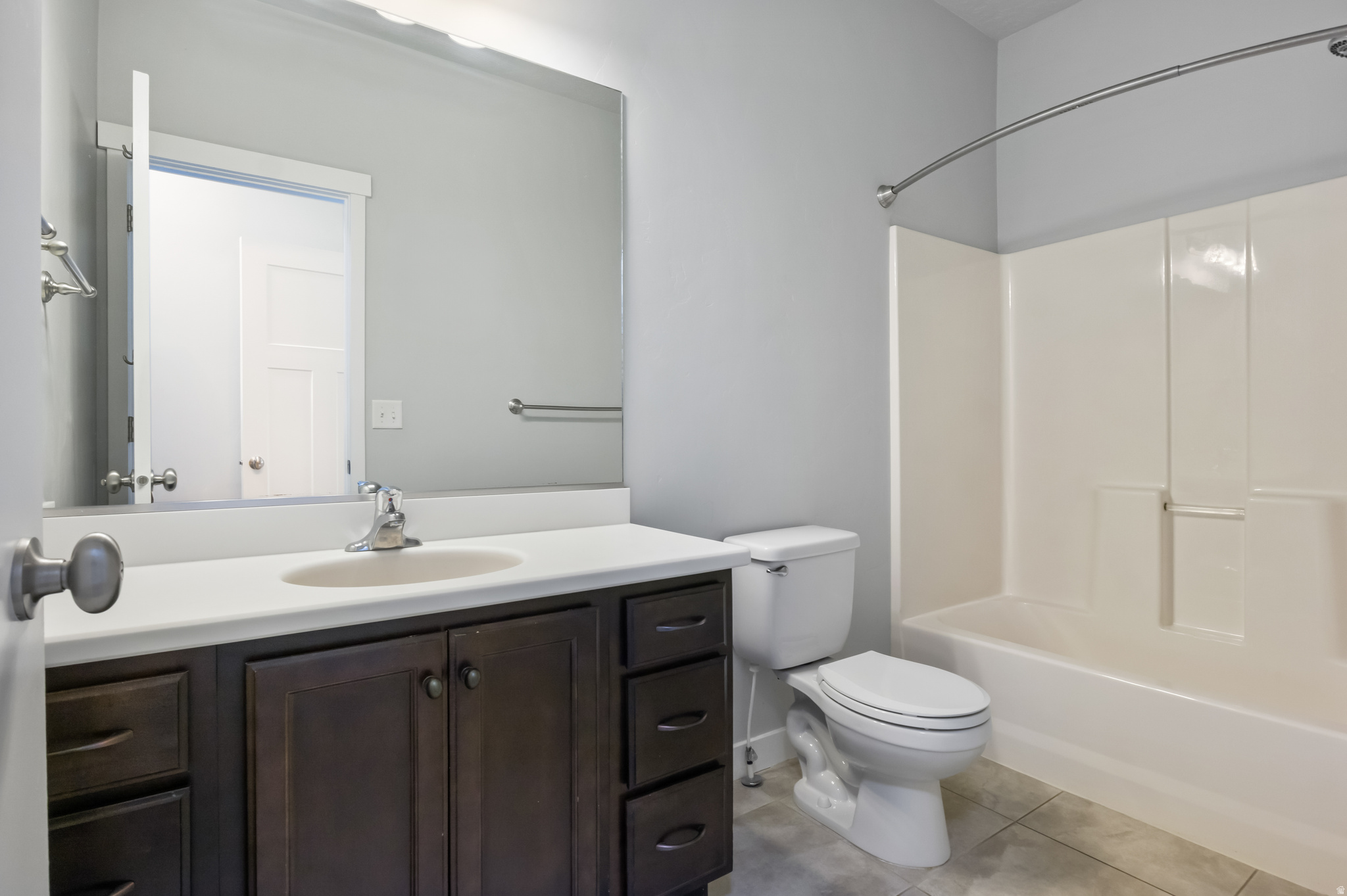 SUMMERLANE AT THE DISTRICT - Residential