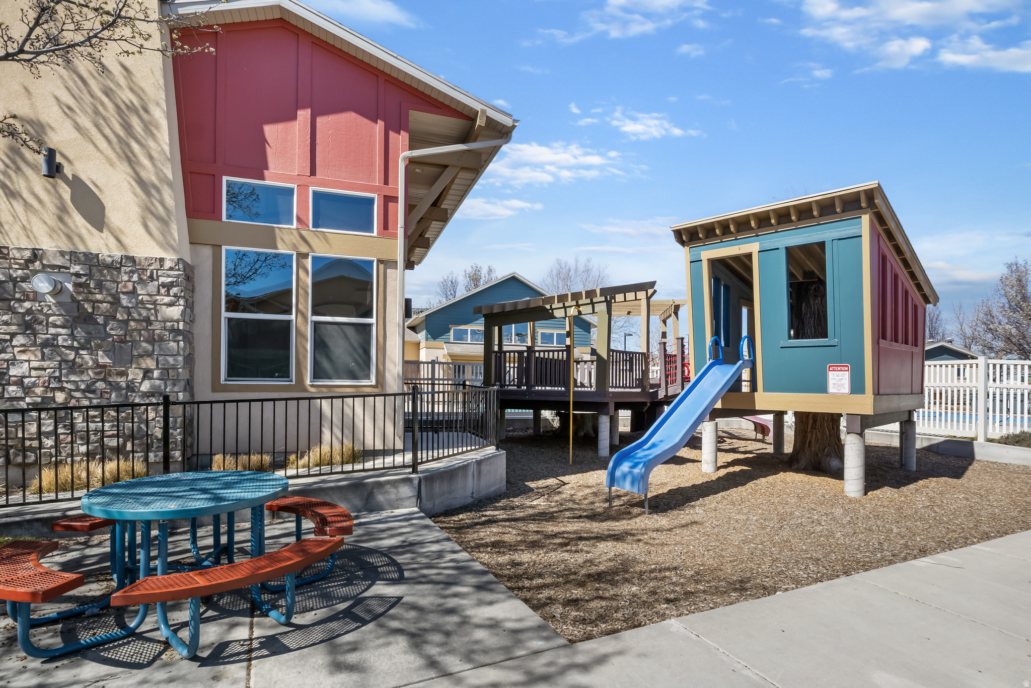 SUMMERLANE AT THE DISTRICT - Residential