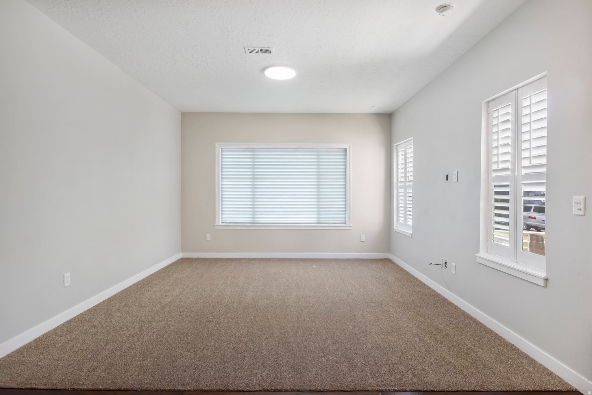 SUMMERLANE AT THE DISTRICT - Residential