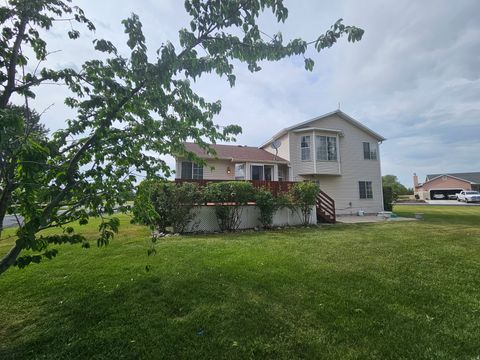 Tiny photo for 413 COUNTRY DR, Stansbury Park, UT 84074 (MLS # 2158522)