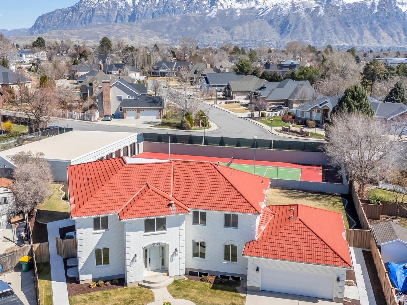 COLLEGE HEIGHTS - Residential