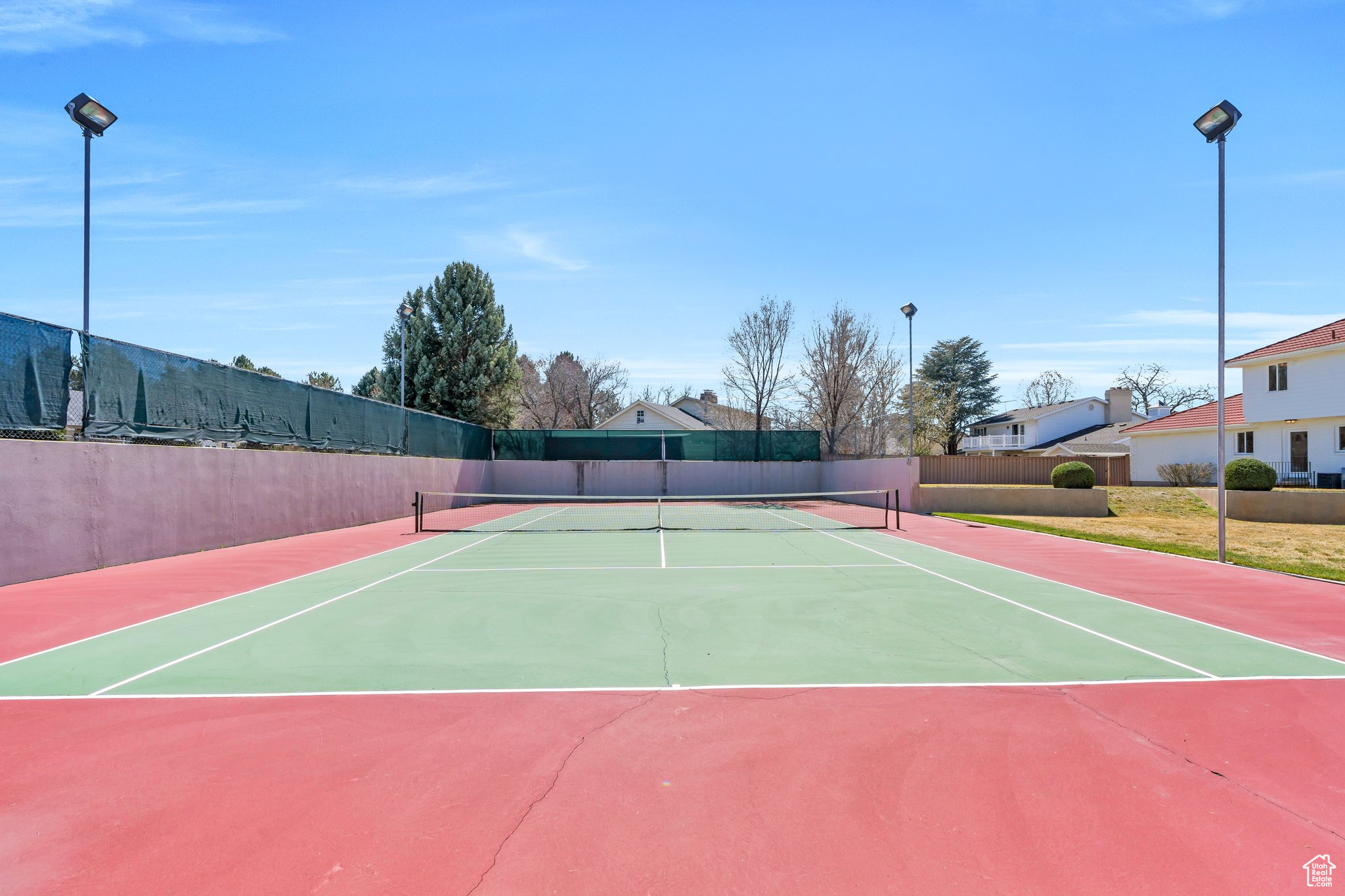 COLLEGE HEIGHTS - Residential