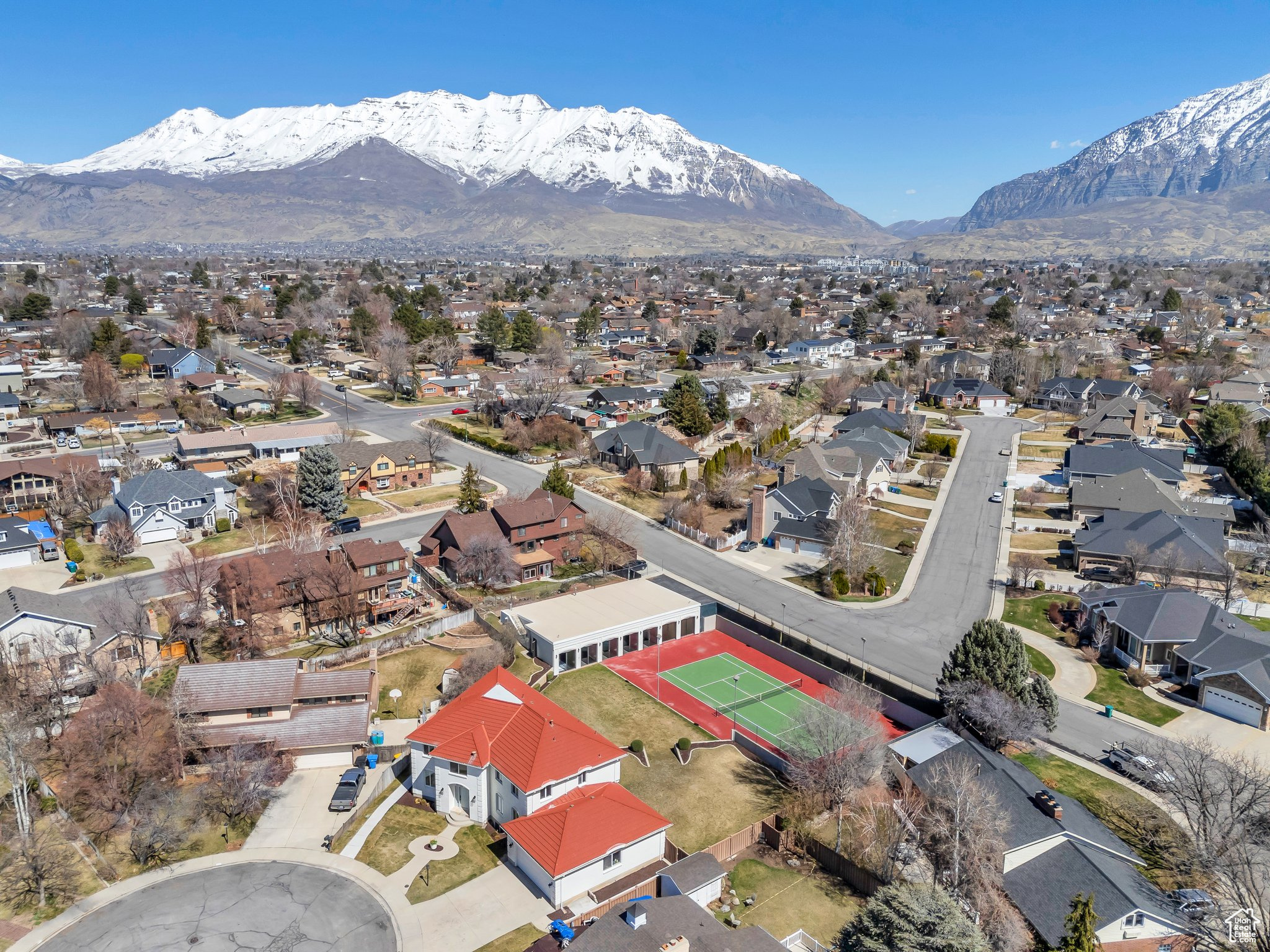 COLLEGE HEIGHTS - Residential