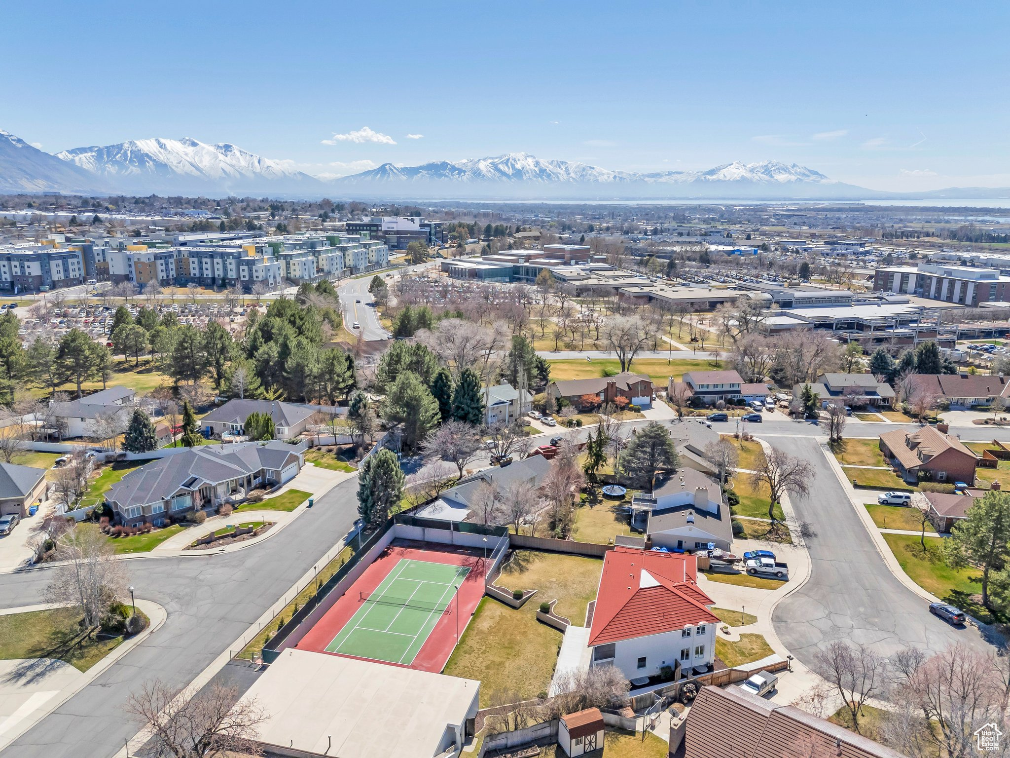 COLLEGE HEIGHTS - Residential