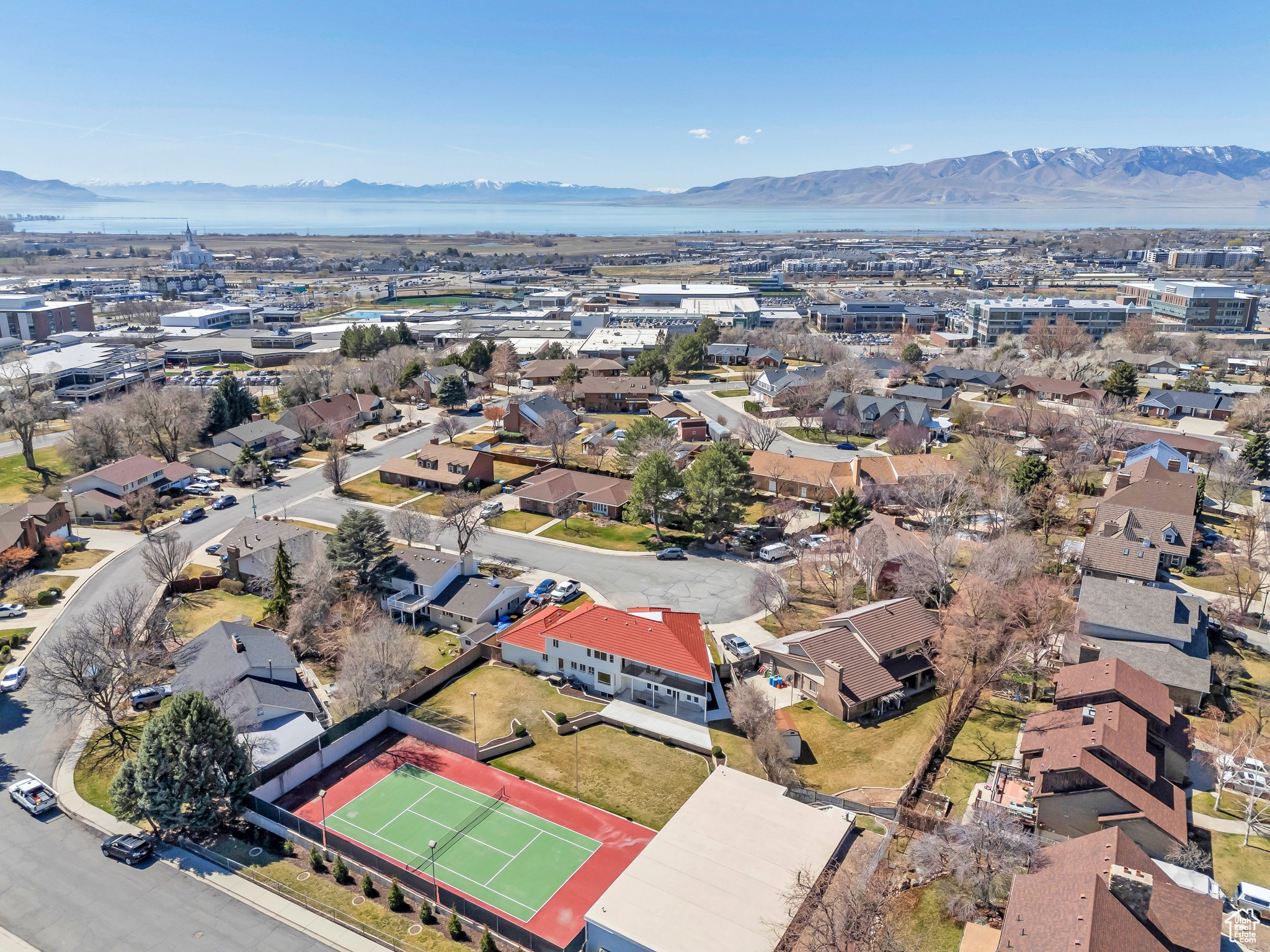 COLLEGE HEIGHTS - Residential