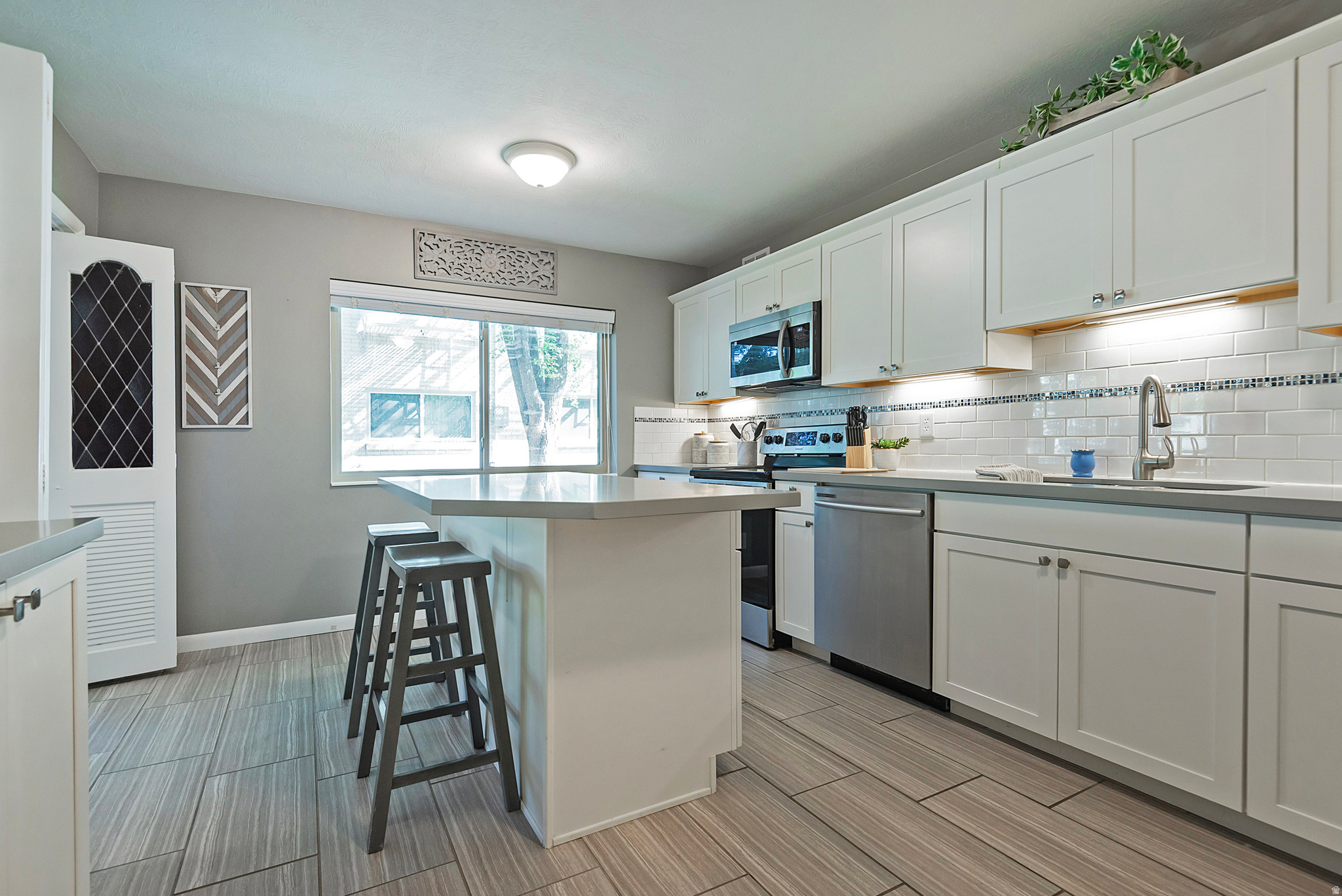 GRAYSTONE CONDO - Residential