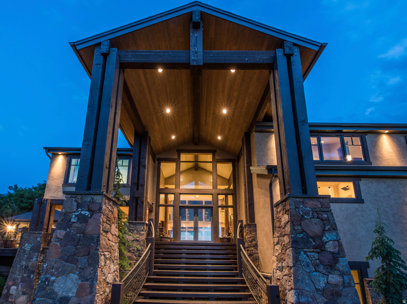 MT. OLYMPUS COVE - Residential