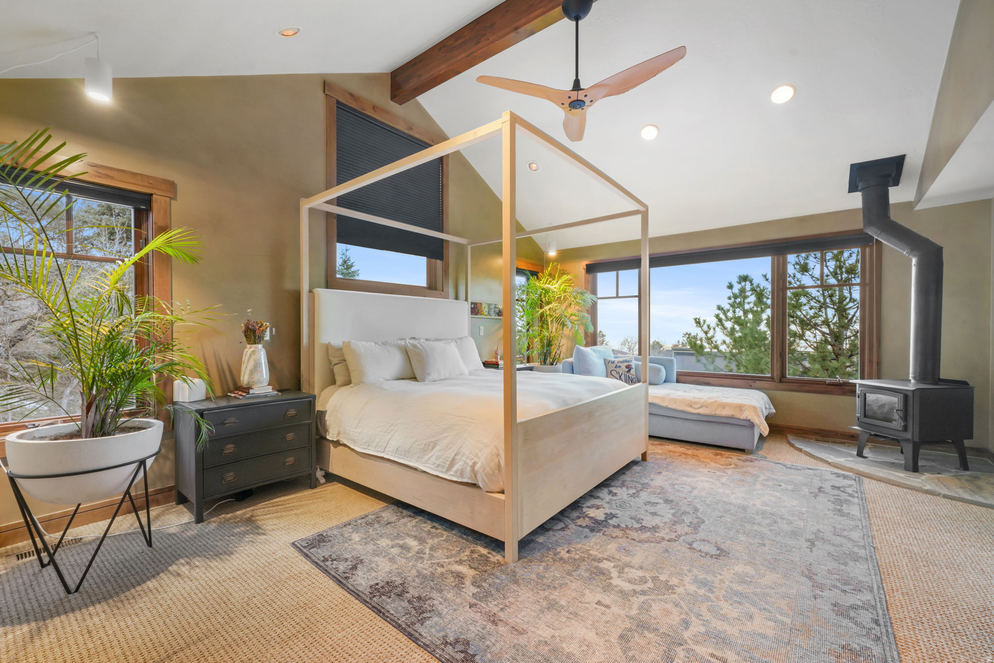 MT. OLYMPUS COVE - Residential