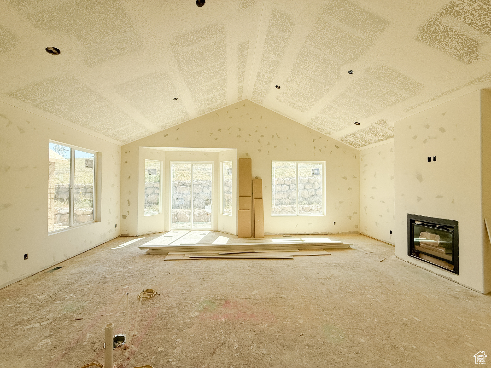 HIDDEN OAKS - Residential