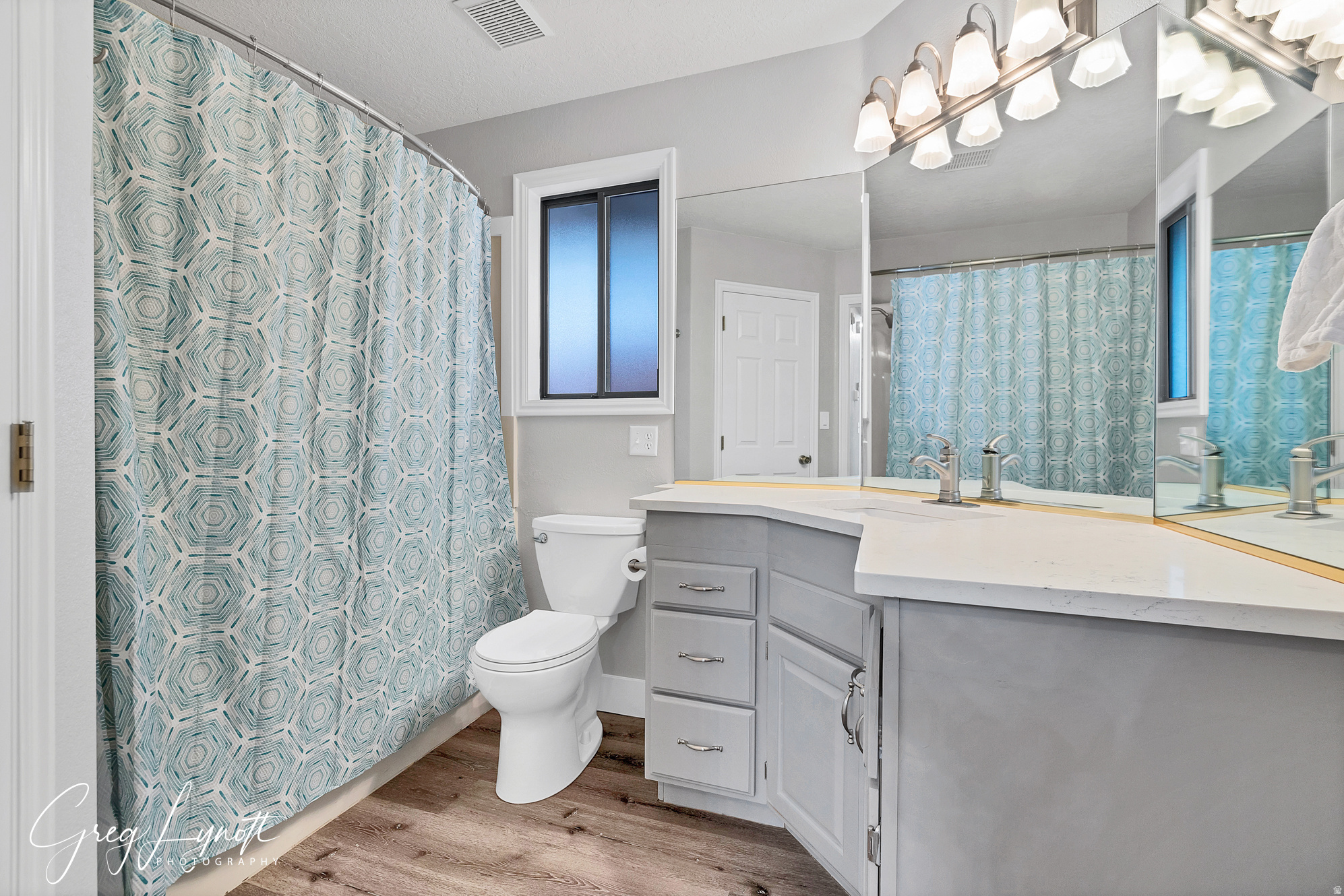 VINTAGE 1 AMD - Residential