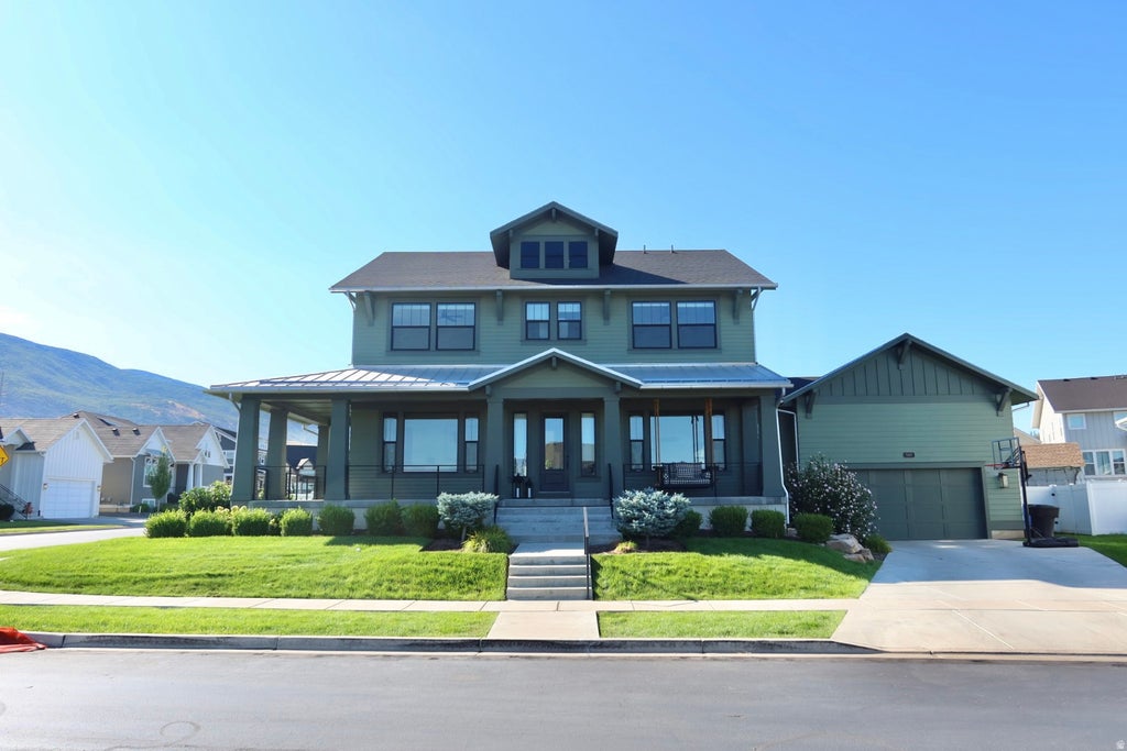 Photo of 547 W PEAK VIEW LN, Farmington, UT 84025 (MLS # 2179235)