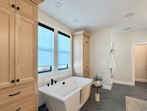 Tiny photo for 547 W PEAK VIEW LN, Farmington, UT 84025 (MLS # 2179235)