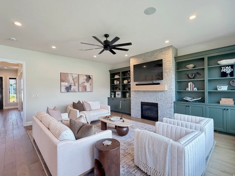 Tiny photo for 547 W PEAK VIEW LN, Farmington, UT 84025 (MLS # 2179235)