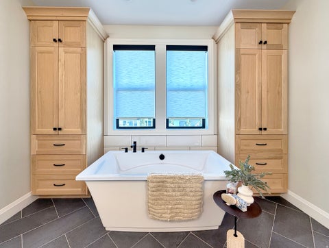 Tiny photo for 547 W PEAK VIEW LN, Farmington, UT 84025 (MLS # 2179235)