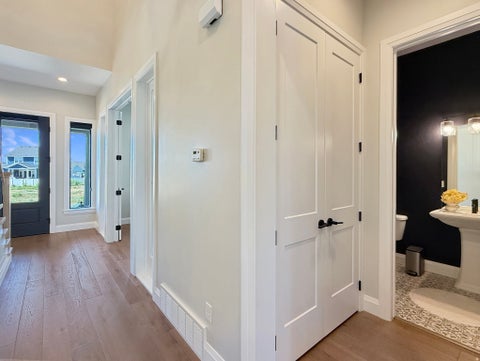 Tiny photo for 547 W PEAK VIEW LN, Farmington, UT 84025 (MLS # 2179235)
