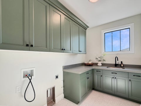 Tiny photo for 547 W PEAK VIEW LN, Farmington, UT 84025 (MLS # 2179235)