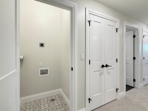 Tiny photo for 547 W PEAK VIEW LN, Farmington, UT 84025 (MLS # 2179235)