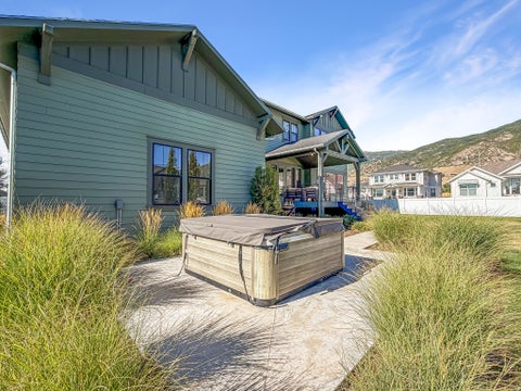 Tiny photo for 547 W PEAK VIEW LN, Farmington, UT 84025 (MLS # 2179235)