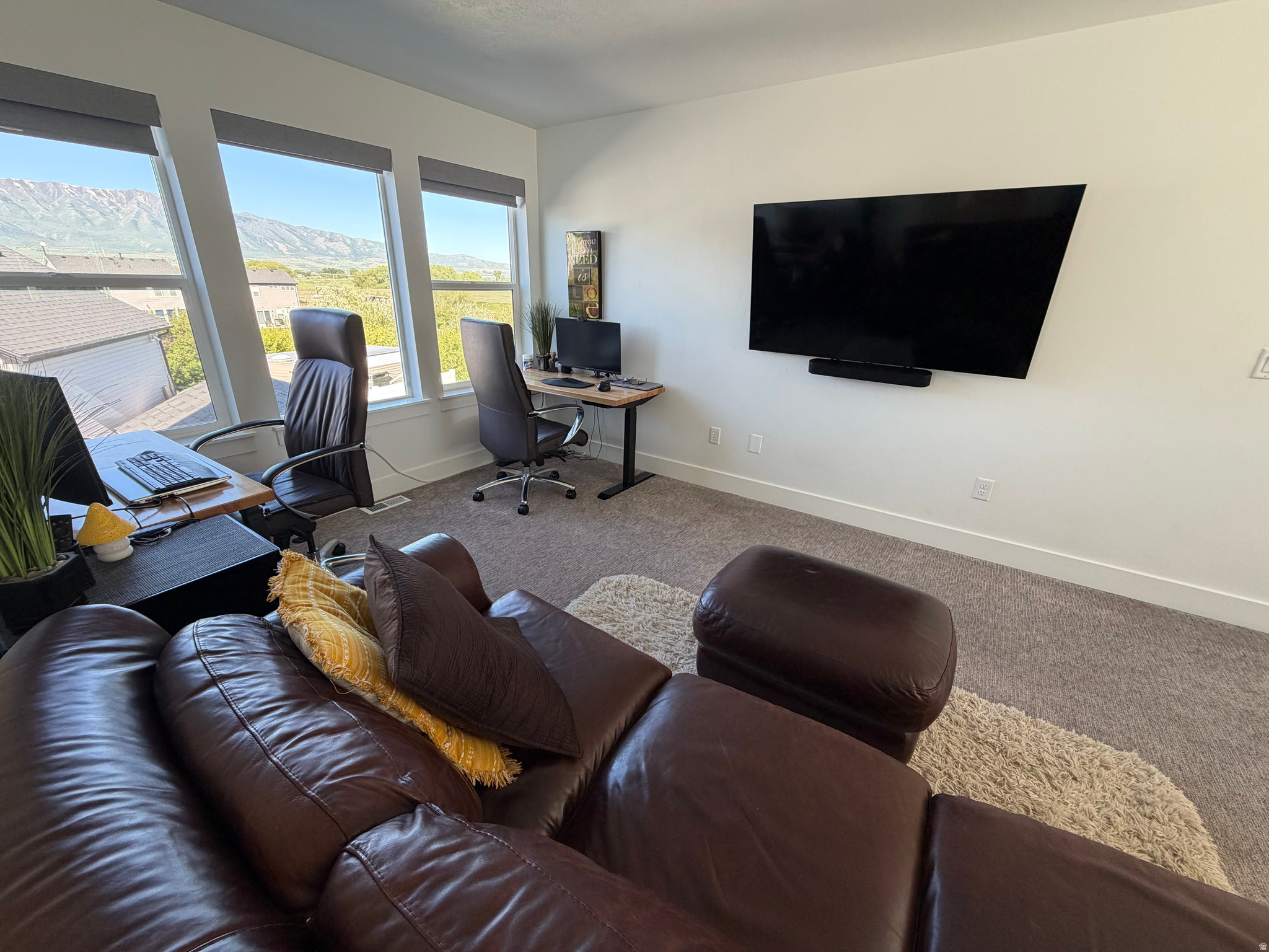 MEADOWBROOK - Residential