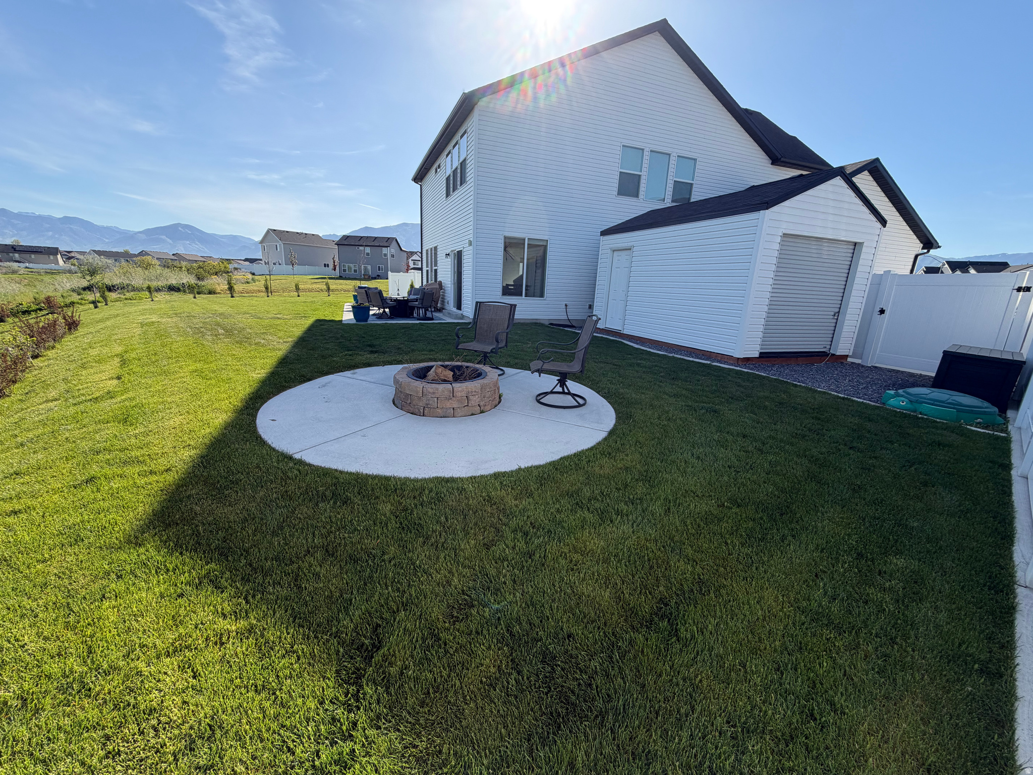 MEADOWBROOK - Residential