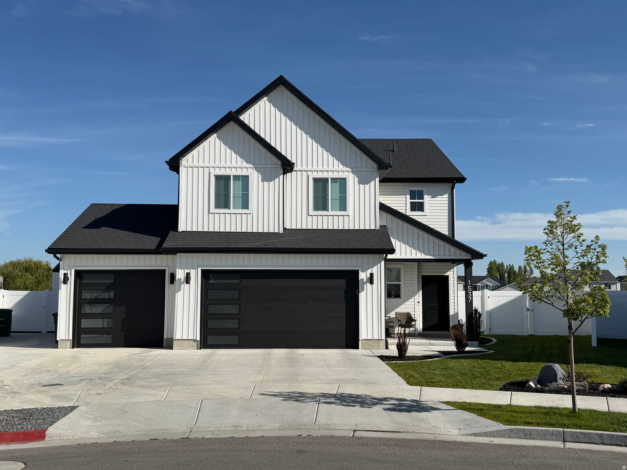 MEADOWBROOK - Residential