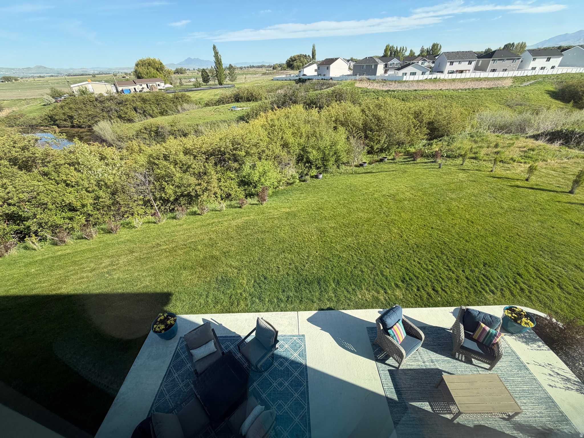 MEADOWBROOK - Residential