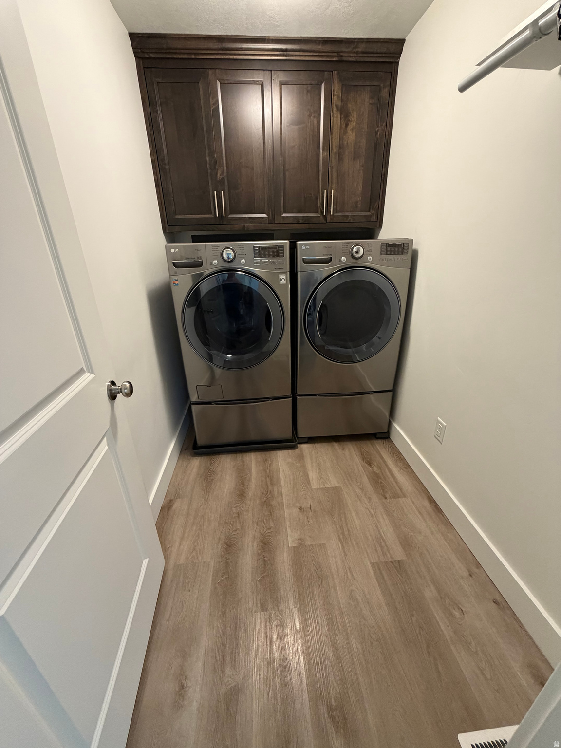 MEADOWBROOK - Residential