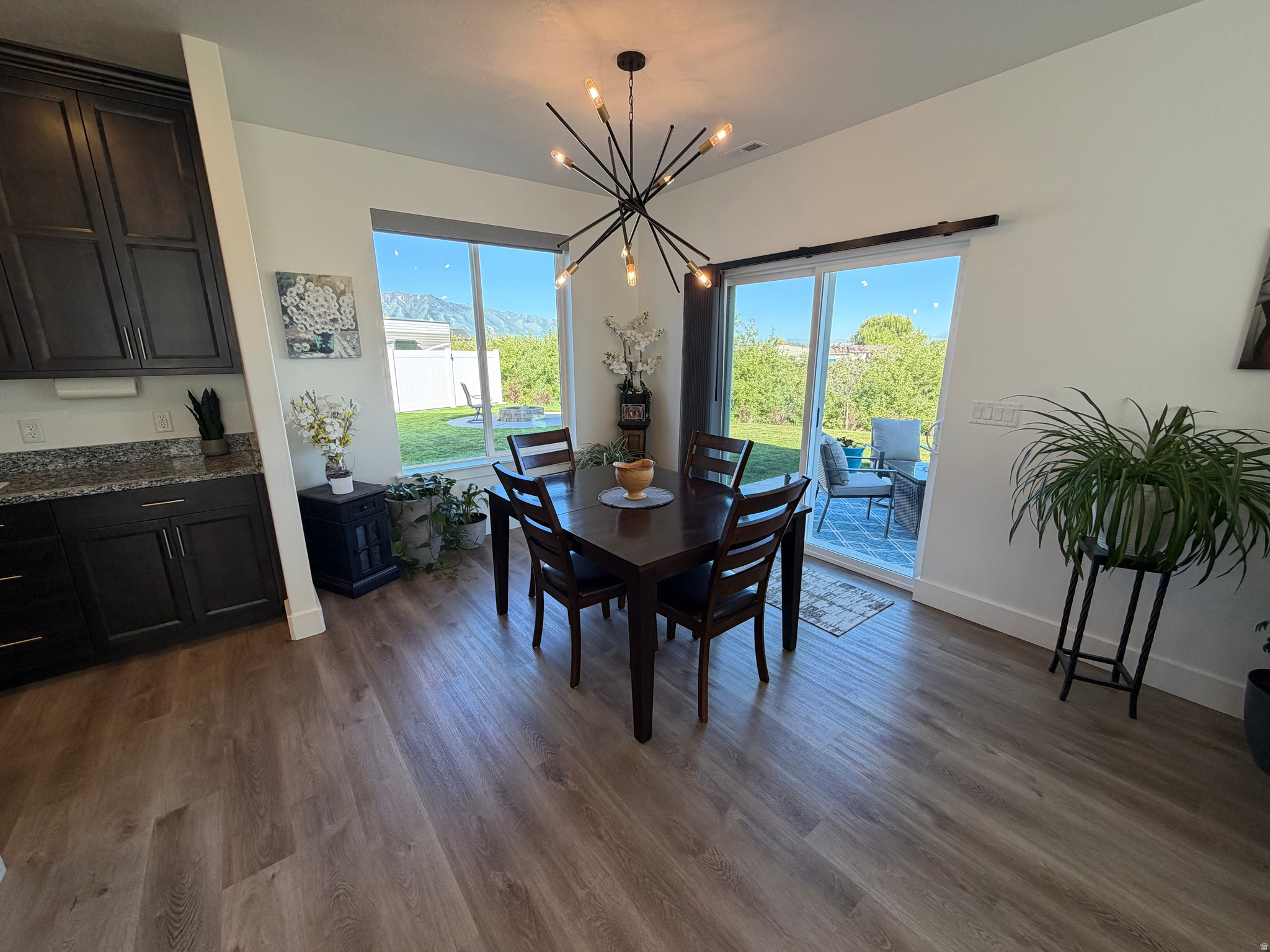 MEADOWBROOK - Residential